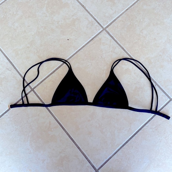 2/$10 min coverage strappy black bikini top - Picture 1 of 3